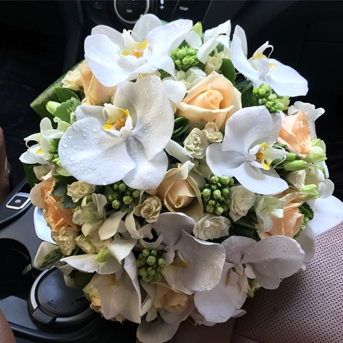 دسته گل عروس